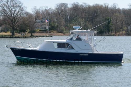 Bertram 31 Express Cruiser beoordelingen en specificaties